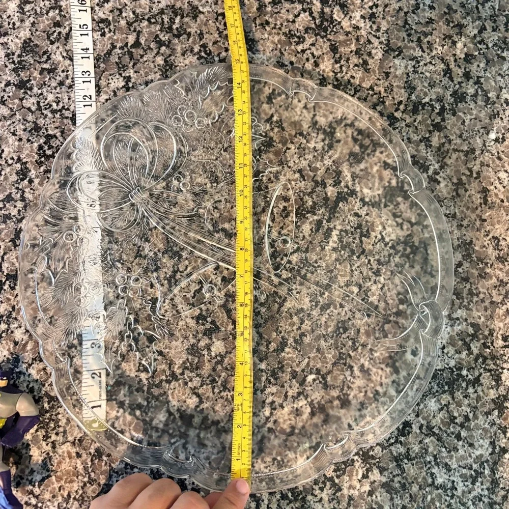Unbranded vintage clear